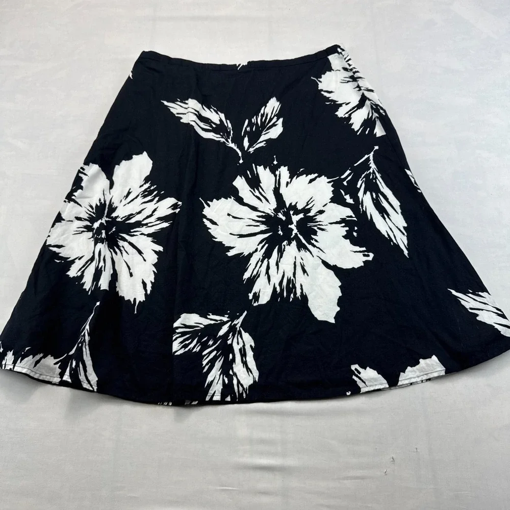 Liz Claiborne A-Line Midi Skirt Womens Petite 10 Black White Floral Side Button